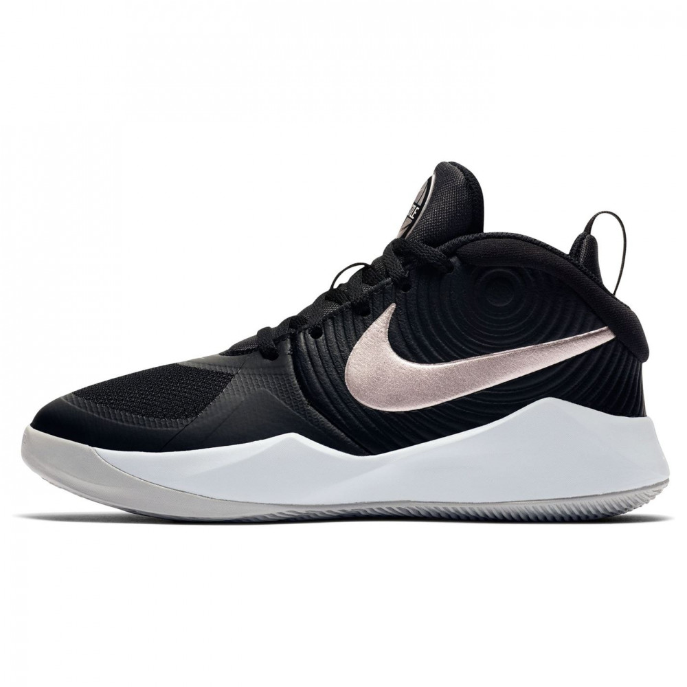 nike youth basketball shoes size 3